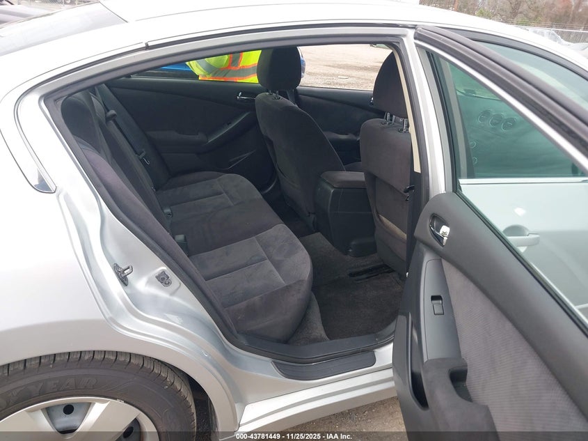 2008 Nissan Altima 2.5 S VIN: 1N4AL21E38C145535 Lot: 43781449