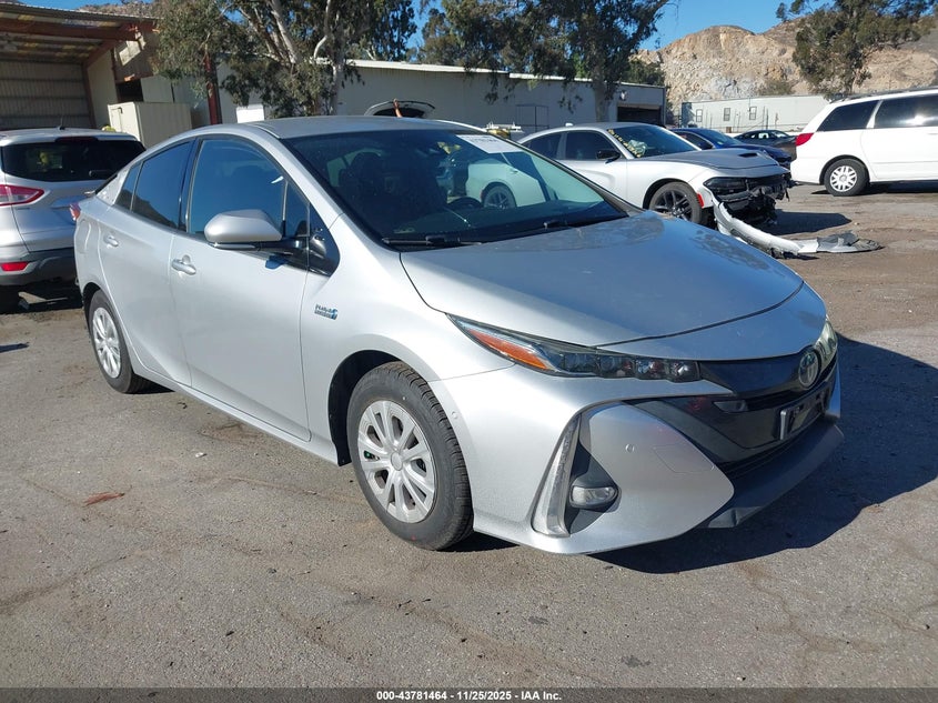 2017 Toyota Prius Prime Advanced VIN: JTDKARFP4H3060856 Lot: 43781464