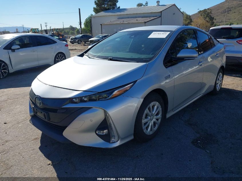 2017 Toyota Prius Prime Advanced VIN: JTDKARFP4H3060856 Lot: 43781464