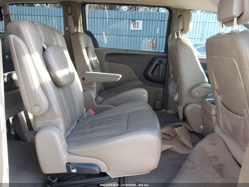 2014 Chrysler Town & Country Touring VIN: 2C4RC1BG5ER273317 Lot: 43781510