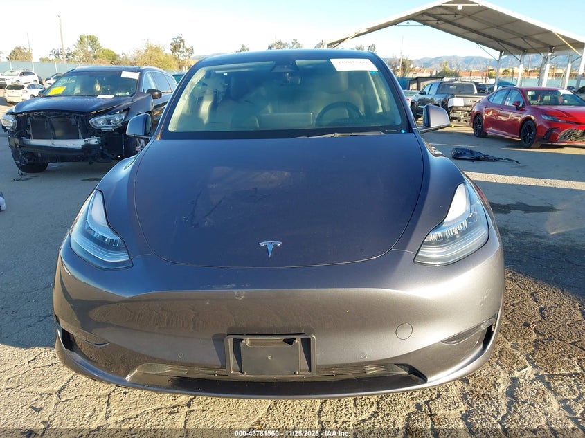 2021 Tesla Model Y Long Range Dual Motor All-Wheel Drive VIN: 5YJYGDEE6MF233902 Lot: 43781560