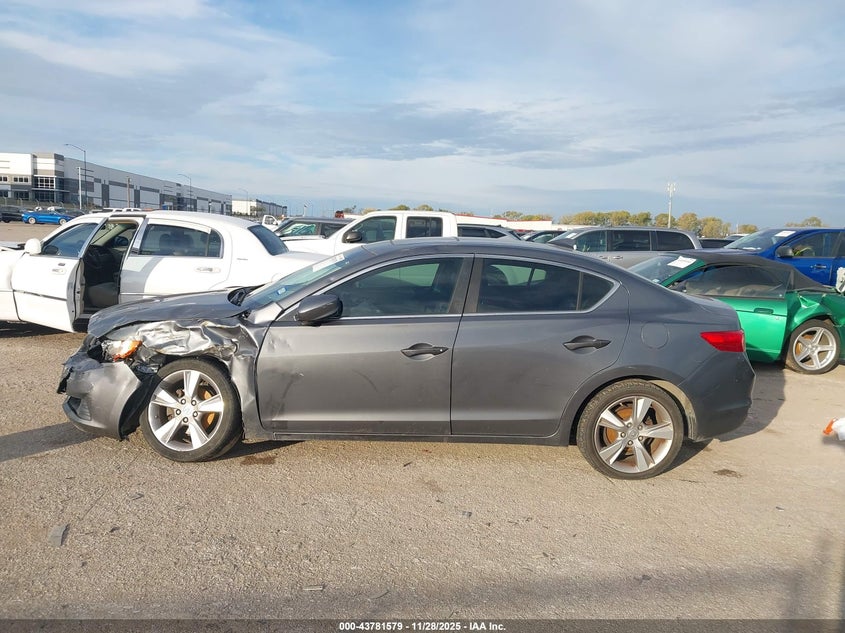 2014 Acura Ilx 2.0L VIN: 19VDE1F56EE012687 Lot: 43781579