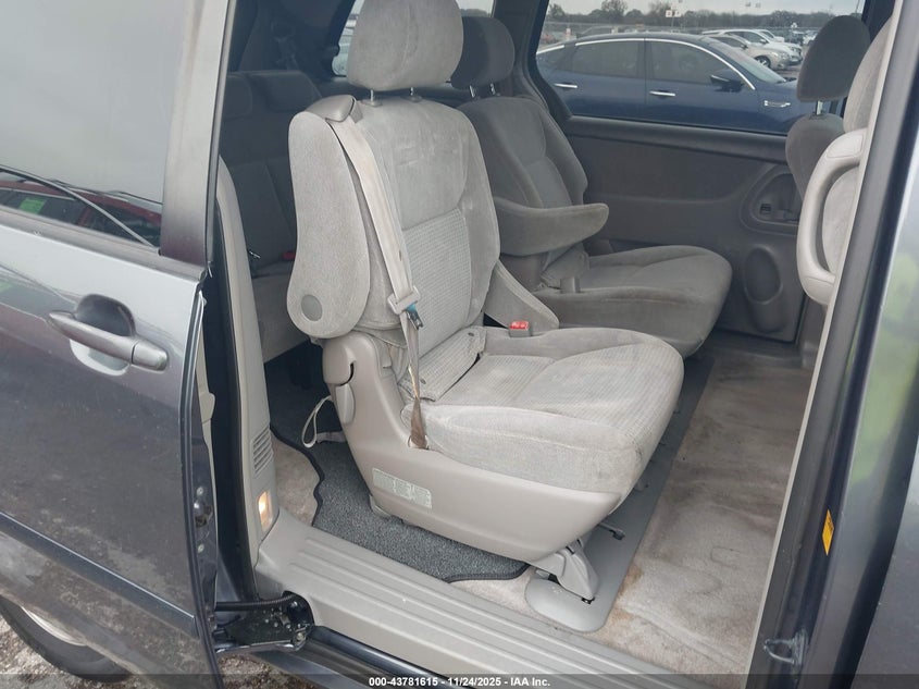 2006 Toyota Sienna Ce VIN: 5TDZA23C86S575944 Lot: 43781615