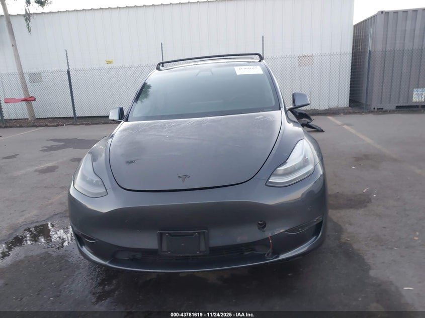 2020 Tesla Model Y Long Range Dual Motor All-Wheel Drive VIN: 5YJYGDEE4LF052117 Lot: 43781619