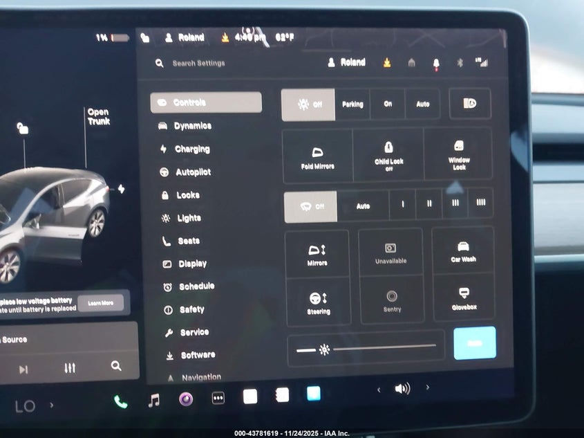 2020 Tesla Model Y Long Range Dual Motor All-Wheel Drive VIN: 5YJYGDEE4LF052117 Lot: 43781619