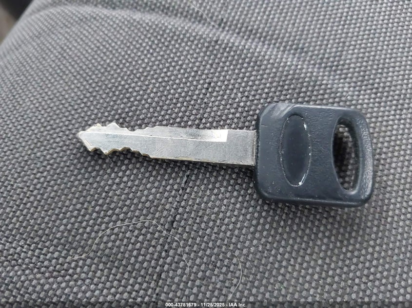 1995 Mazda B3000 Cab Plus VIN: 4F4CR17U6STM06438 Lot: 43781679