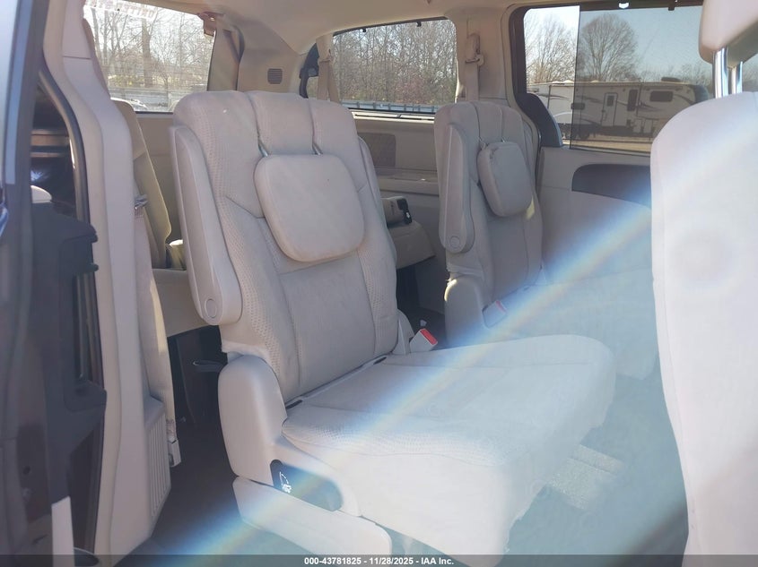 2016 Chrysler Town & Country Touring VIN: 2C4RC1BGXGR190291 Lot: 43781825