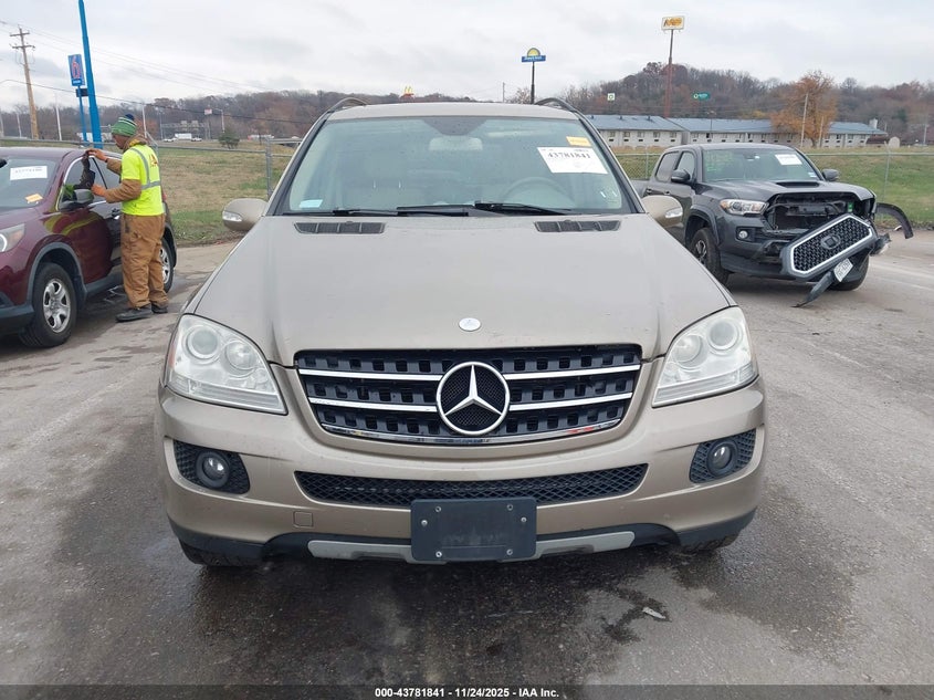 2008 Mercedes-Benz Ml 350 4Matic VIN: 4JGBB86E48A418261 Lot: 43781841
