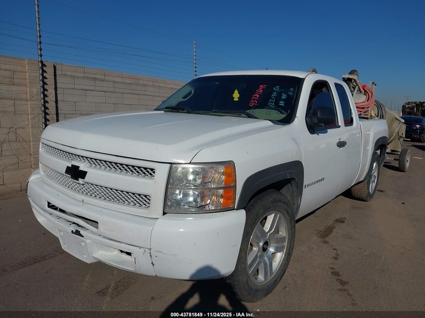1GCEC19C29Z122139 2009 CHEVROLET SILVERADO photo no. 2
