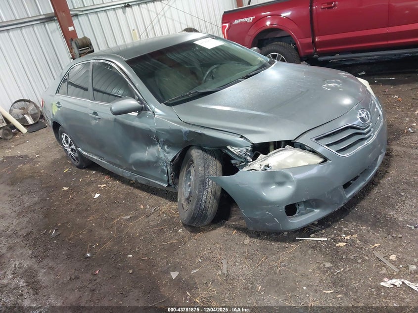 2010 TOYOTA CAMRY LE