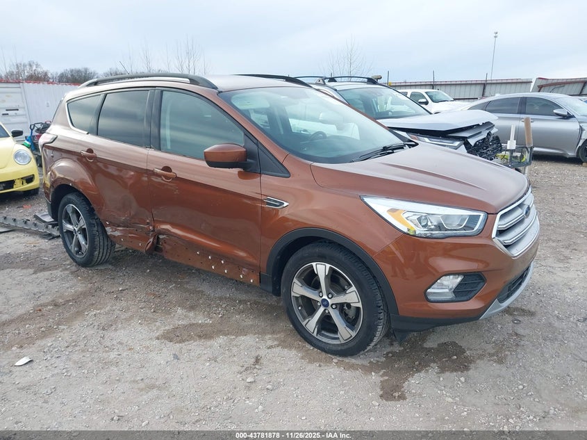 FORD ESCAPE SE