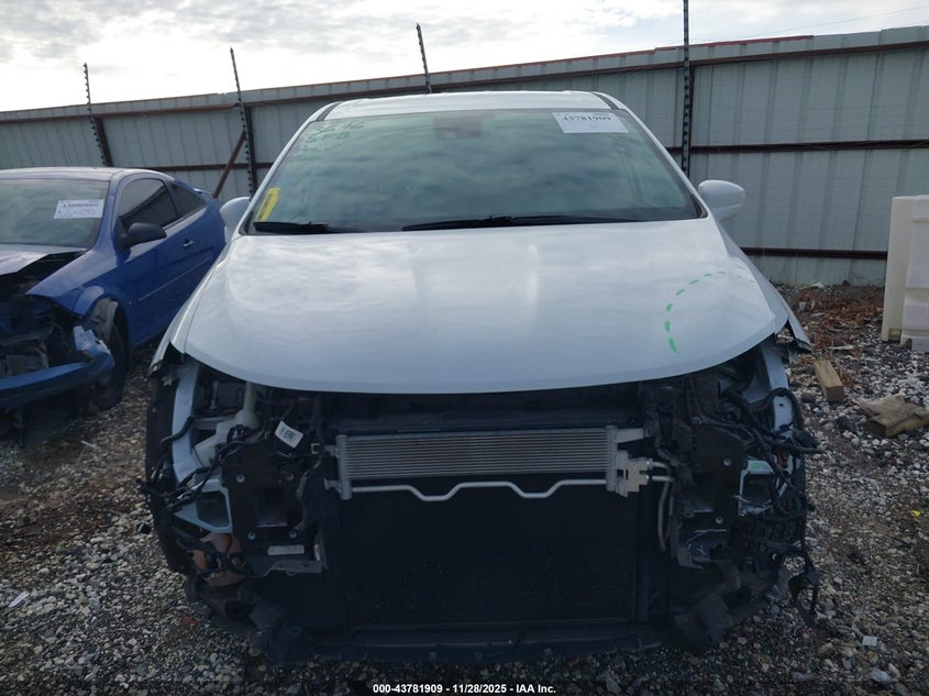 2020 Chrysler Pacifica Touring VIN: 2C4RC1FG7LR210503 Lot: 43781909