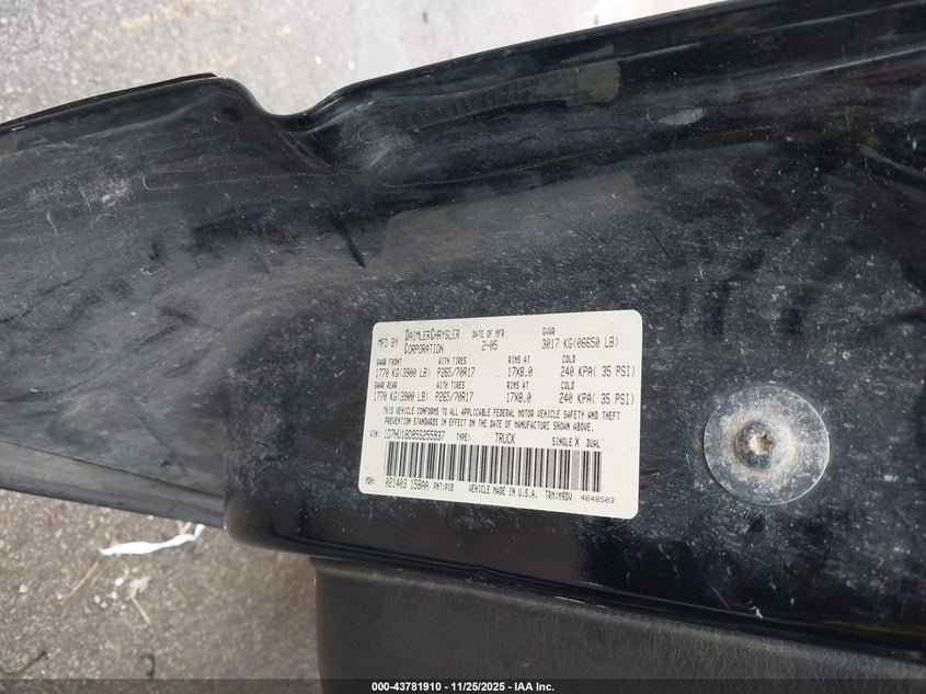 2005 Dodge Ram 1500 Slt/Laramie VIN: 1D7HU18N75J625774 Lot: 43781910