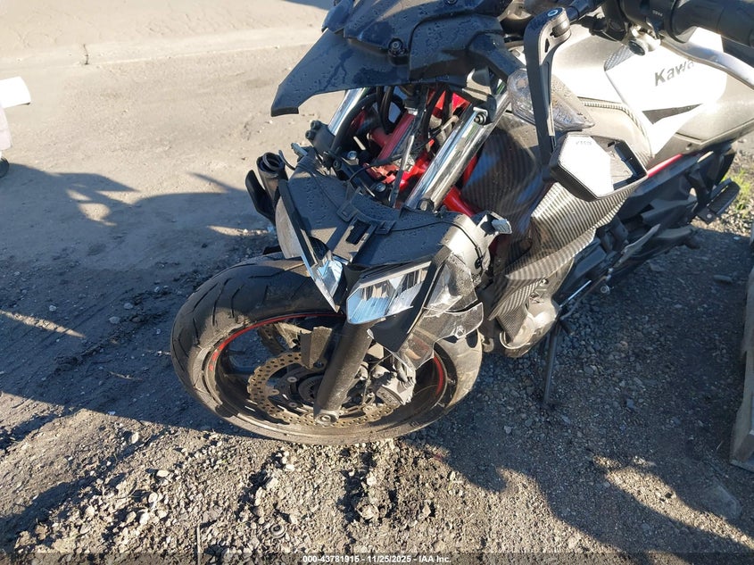 ML5EREK16NDA58500 2022 KAWASAKI ER photo no. 2