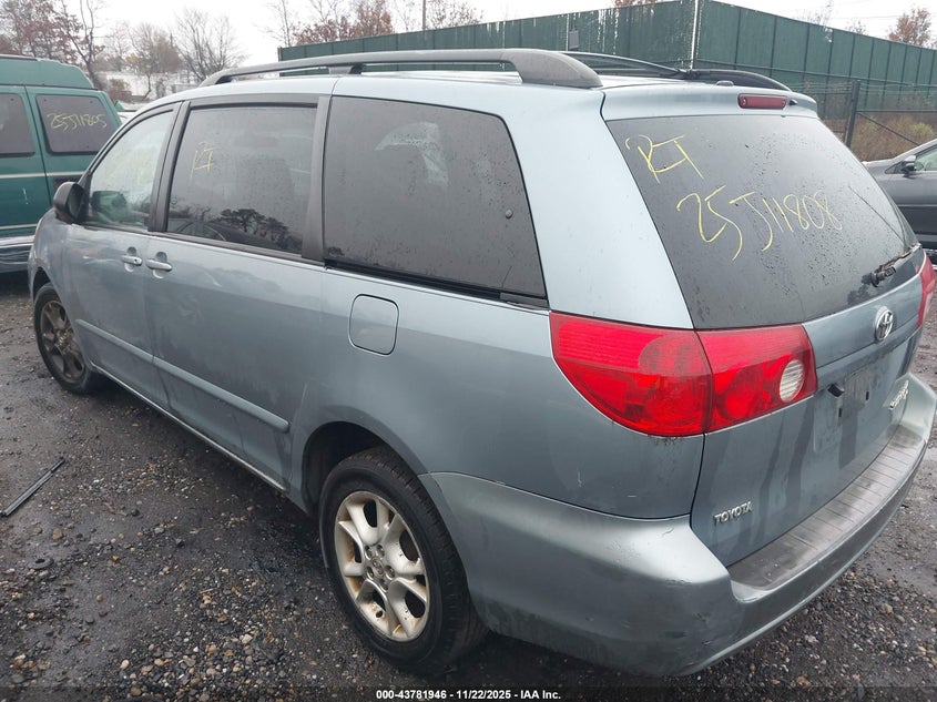 2006 Toyota Sienna Le