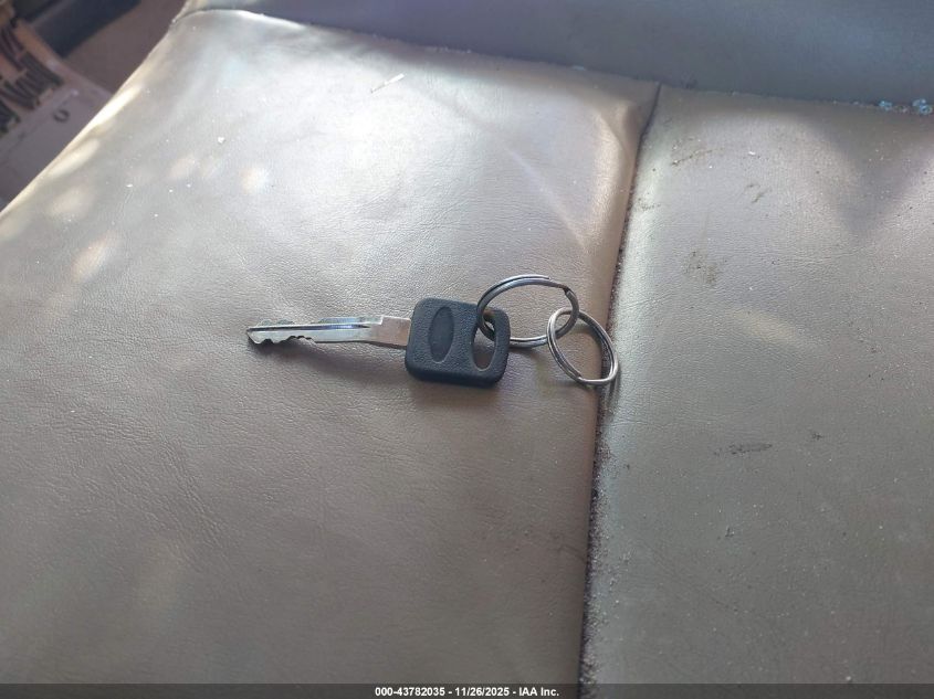 2005 Ford F-250 Lariat/Xl/Xlt VIN: 1FTSW21P65EA75892 Lot: 43782035