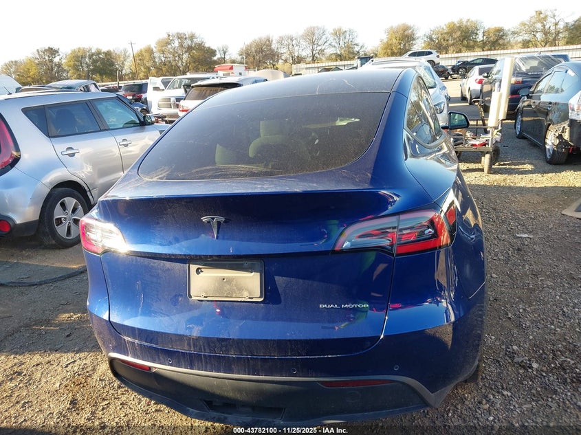 2021 Tesla Model Y Long Range Dual Motor All-Wheel Drive VIN: 5YJYGDEE9MF089827 Lot: 43782100