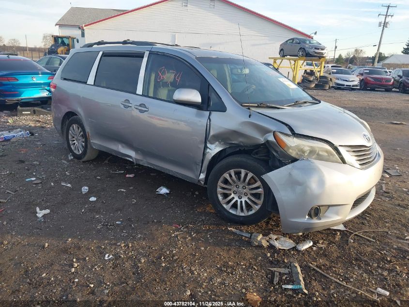 TOYOTA SIENNA XLE V6