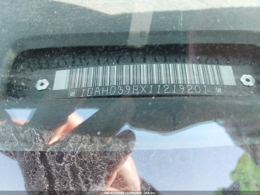 2001 Chevrolet Express VIN: 1GAHG39RX11219201 Lot: 43782159