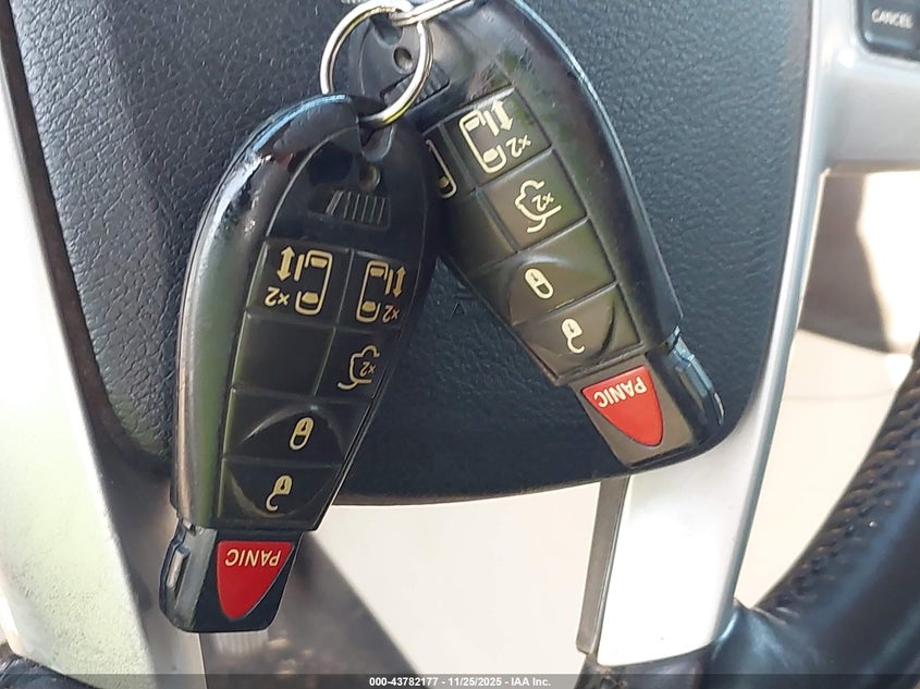 2014 Chrysler Town & Country Touring VIN: 2C4RC1BG8ER441418 Lot: 43782177