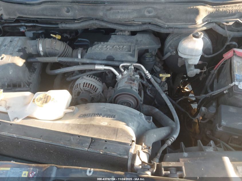 2005 Dodge Ram 1500 Slt/Laramie VIN: 1D7HU18D75S221889 Lot: 43782194