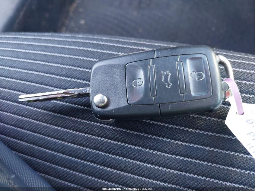 2004 Volkswagen Jetta Gli 1.8T VIN: 3VWSE69M64M147121 Lot: 43782197