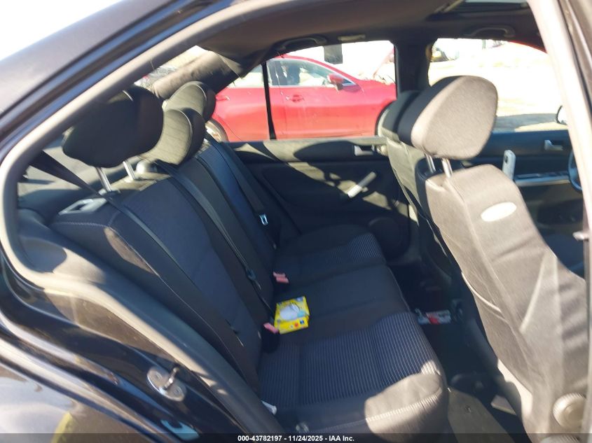 2004 Volkswagen Jetta Gli 1.8T VIN: 3VWSE69M64M147121 Lot: 43782197