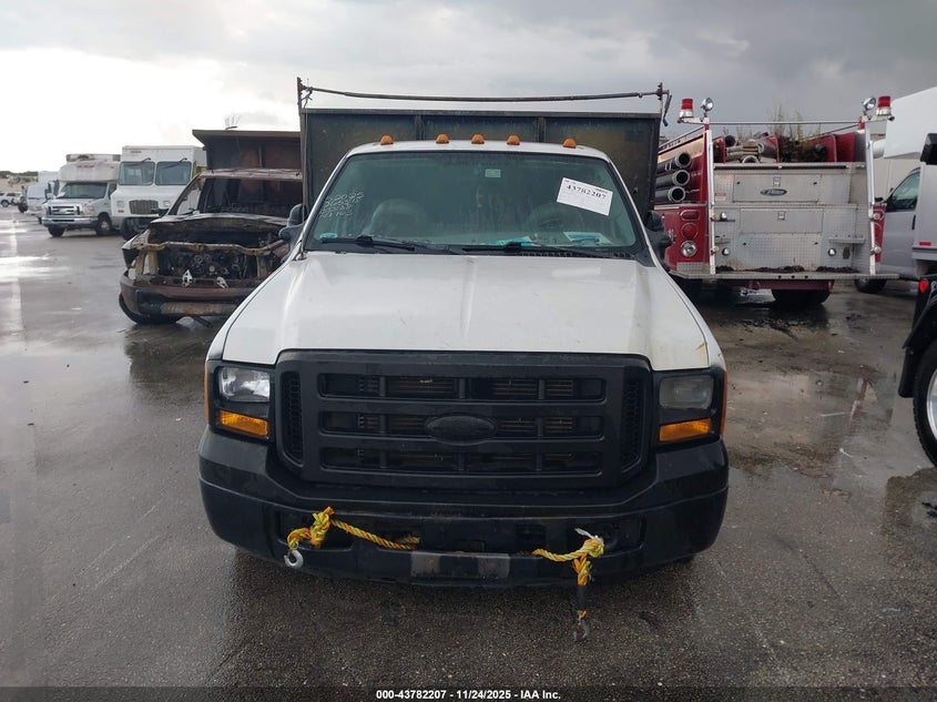 2005 Ford F-350 Xl/Xlt VIN: 1FDWF36P65EB33138 Lot: 43782207