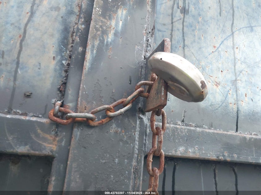 2005 Ford F-350 Xl/Xlt VIN: 1FDWF36P65EB33138 Lot: 43782207