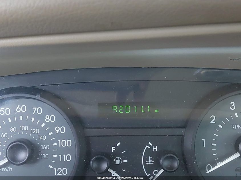 2006 Mercury Grand Marquis Gs VIN: 2MEFM74V26X651782 Lot: 43782284