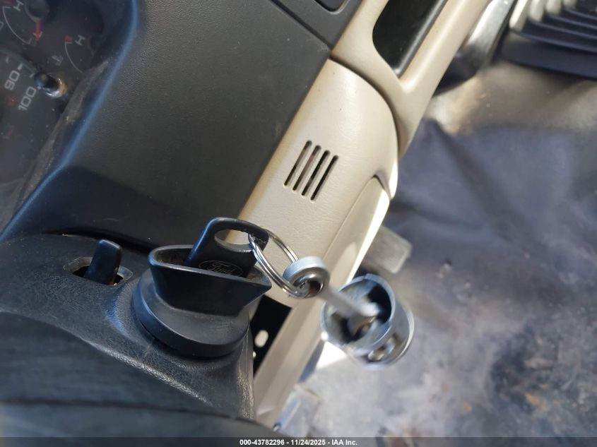 2005 Ford F-350 Lariat/Xl/Xlt VIN: 1FTWW305X5EB47703 Lot: 43782296