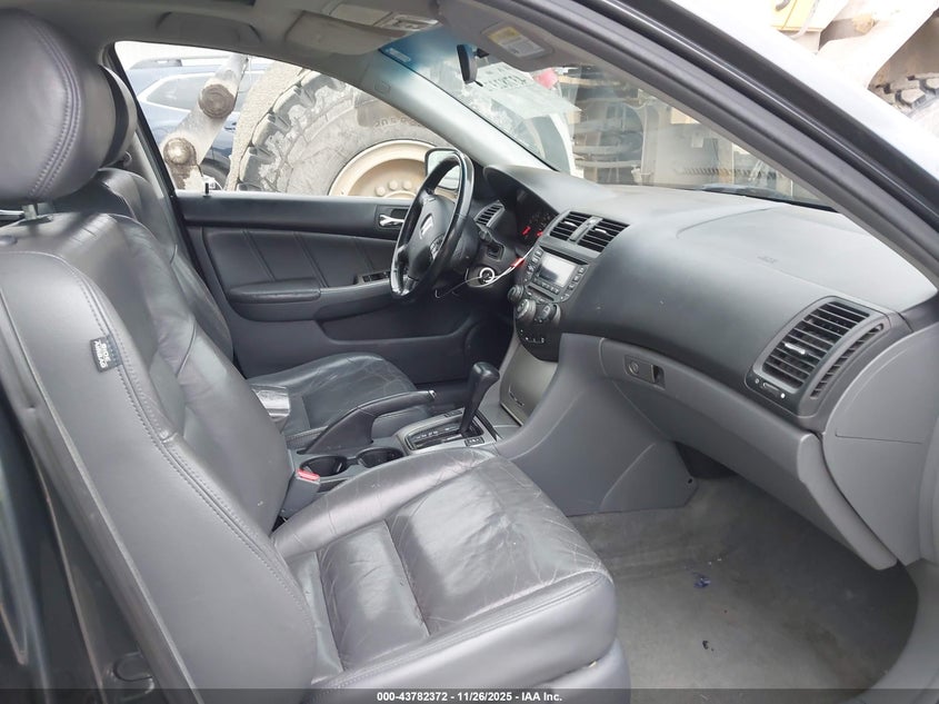 1HGCM66564A098640 2004 HONDA ACCORD photo no. 5