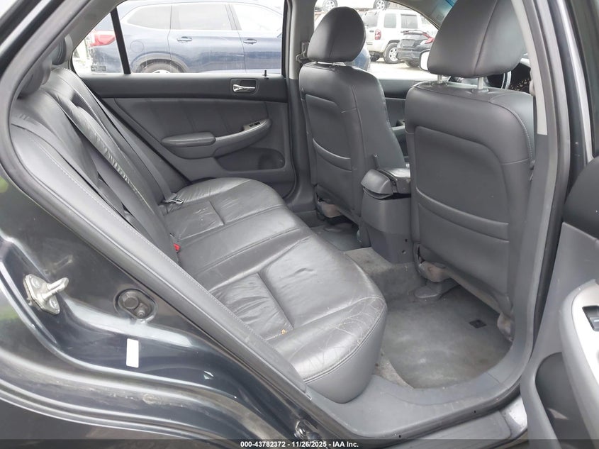 1HGCM66564A098640 2004 HONDA ACCORD photo no. 8