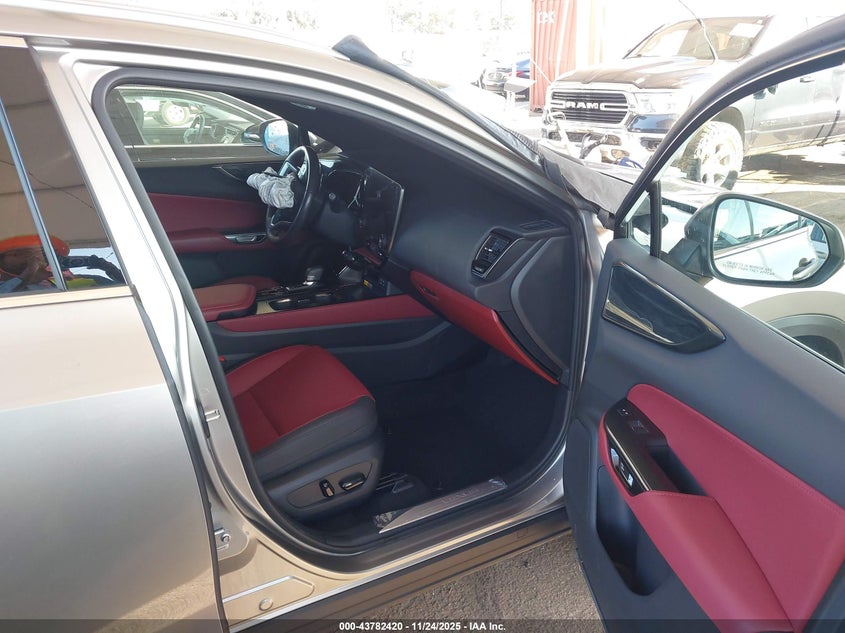 2T2GGCEZ7RC047978 2024 LEXUS NX photo no. 5