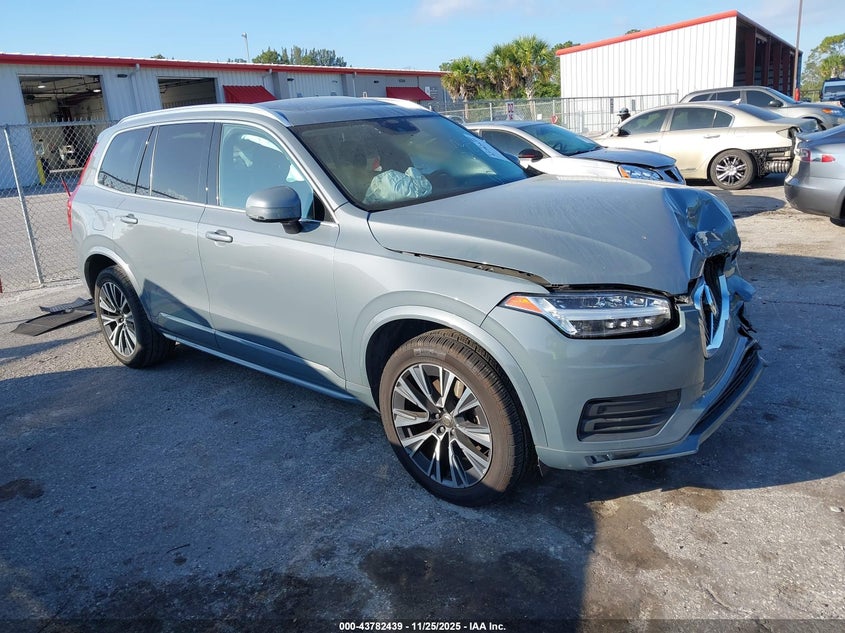 VOLVO XC90 T5 MOMENTUM 7 PASSENGER