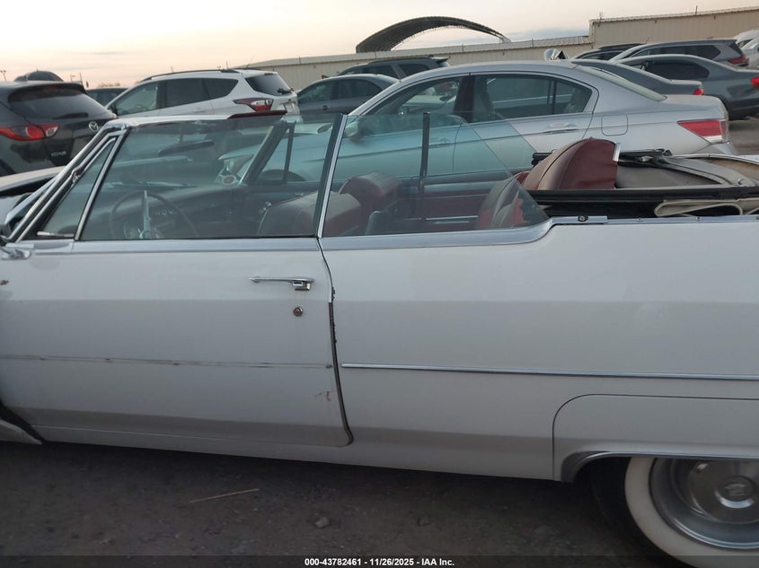 1965 Cadillac Deville VIN: 000000000F5242712 Lot: 43782461