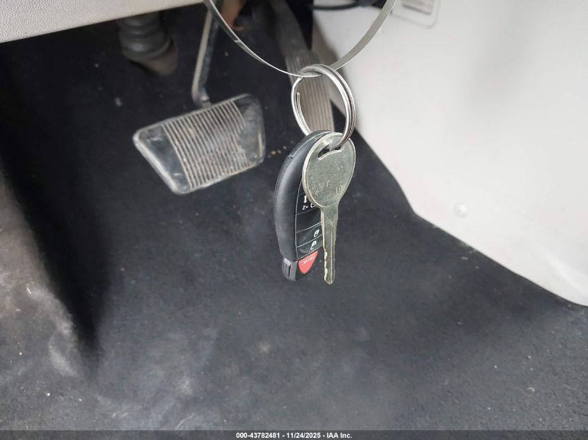 2011 Chrysler Town & Country Touring VIN: 2A4RR5DG1BR697926 Lot: 43782481