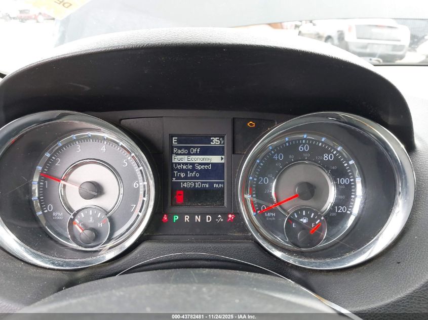 2011 Chrysler Town & Country Touring VIN: 2A4RR5DG1BR697926 Lot: 43782481