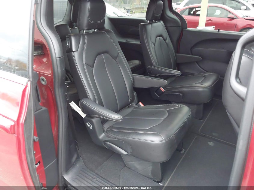2C4RC1BGXSR600984 2025 CHRYSLER PACIFICA photo no. 8