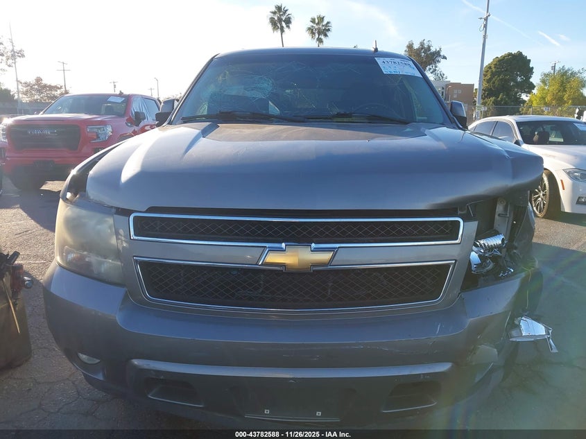 2007 Chevrolet Suburban 1500 Lt VIN: 3GNFC16087G285798 Lot: 43782588