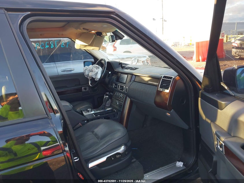 2007 Land Rover Range Rover Hse VIN: SALME15417A260599 Lot: 43782591