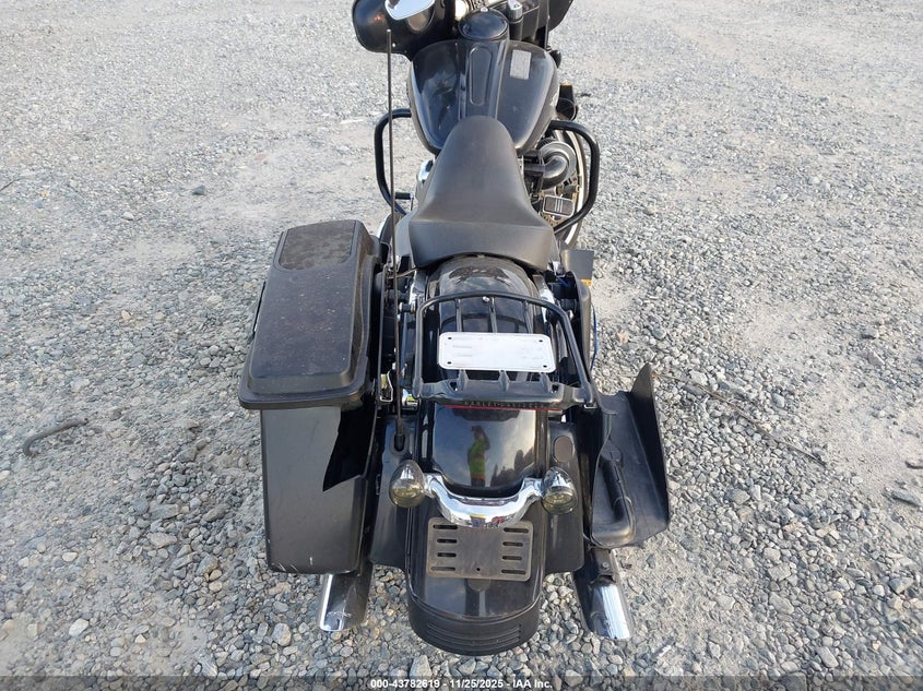 2013 Harley-Davidson Flhx Street Glide VIN: 1HD1KBM37DB687114 Lot: 43782619