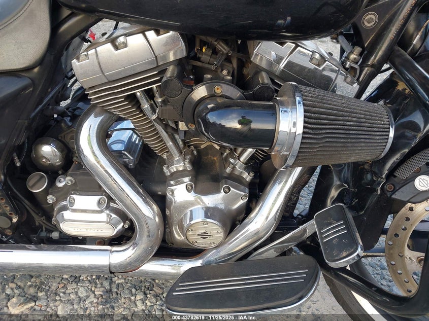 2013 Harley-Davidson Flhx Street Glide VIN: 1HD1KBM37DB687114 Lot: 43782619