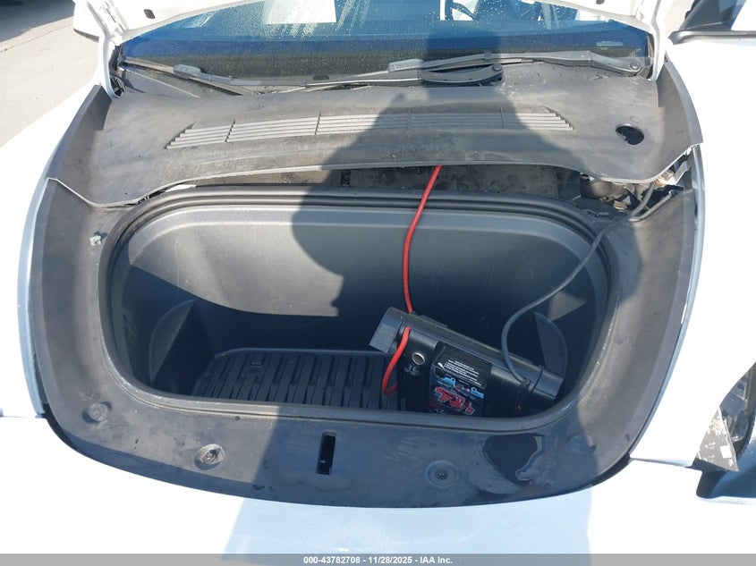 2023 Tesla Model Y Awd/Long Range Dual Motor All-Wheel Drive VIN: 7SAYGDEE7PF625553 Lot: 43782708