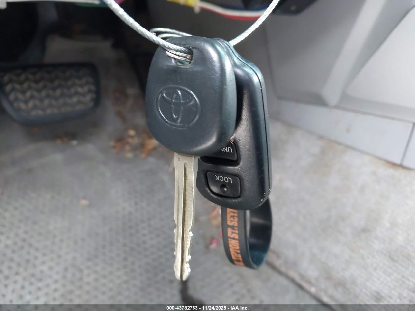 2004 Toyota 4Runner Limited V8 VIN: JTEBT17R348016304 Lot: 43782753