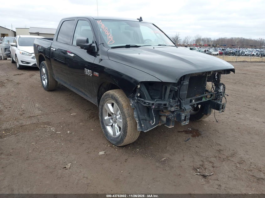 RAM 1500 BIG HORN 4X4 5 7 BOX