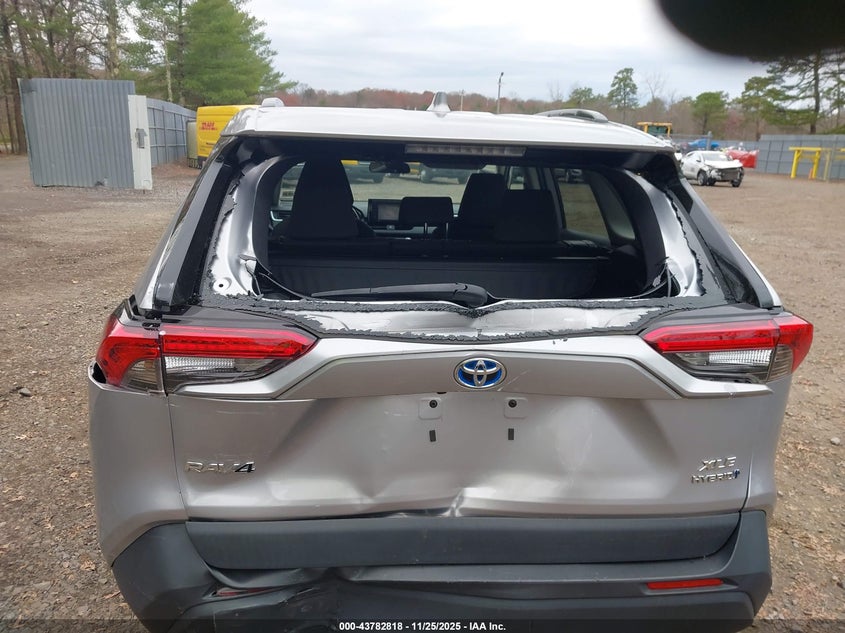 2022 Toyota Rav4 Hybrid Xle VIN: 4T3RWRFV0NU051112 Lot: 43782818