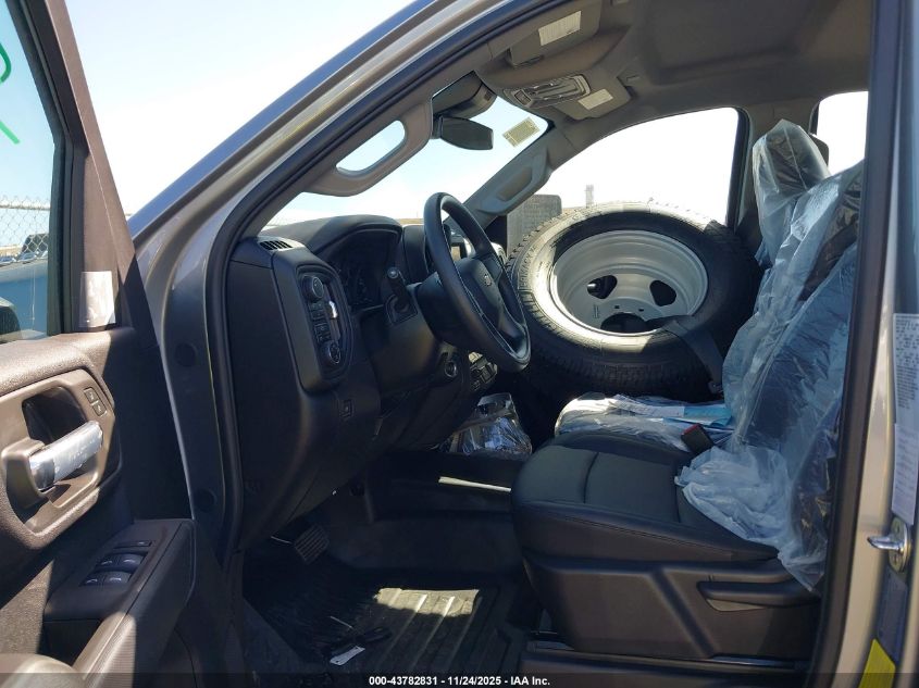 2025 Chevrolet Silverado 3500Hd Chassis Work Truck VIN: 1GB4KSE70SF370334 Lot: 43782831