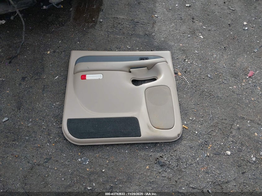 2002 Chevrolet Avalanche 1500 VIN: 3GNEC13T42G355106 Lot: 43782833