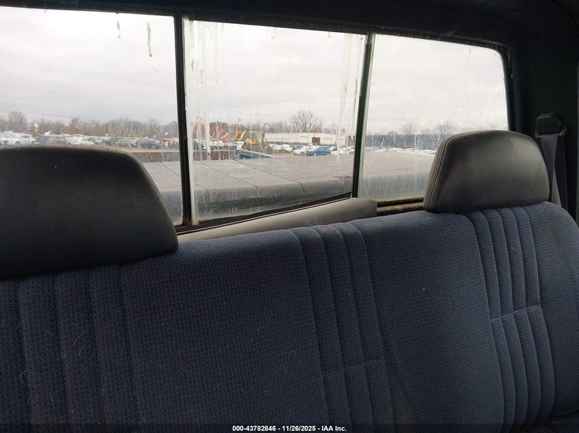 1995 GMC Sierra C2500 VIN: 1GTGC24K1SE530593 Lot: 43782846